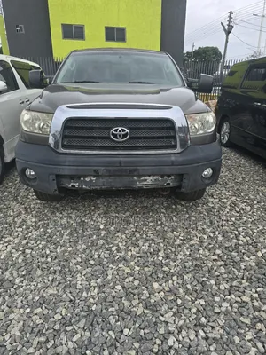 Toyota Tundra CrewMax Limited 5.7L 2009 Gray