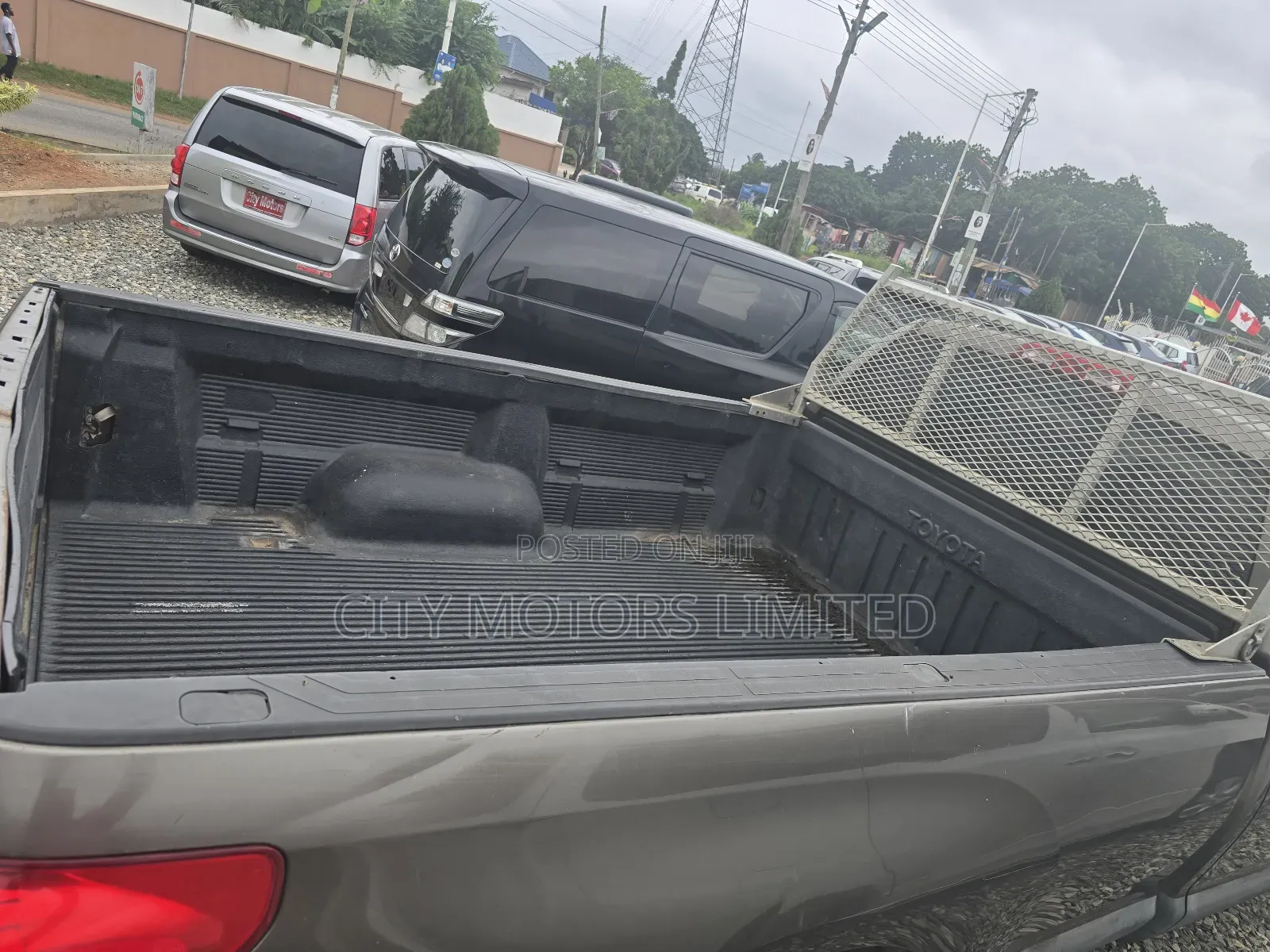 Toyota Tundra CrewMax Limited 5.7L 2009 Gray