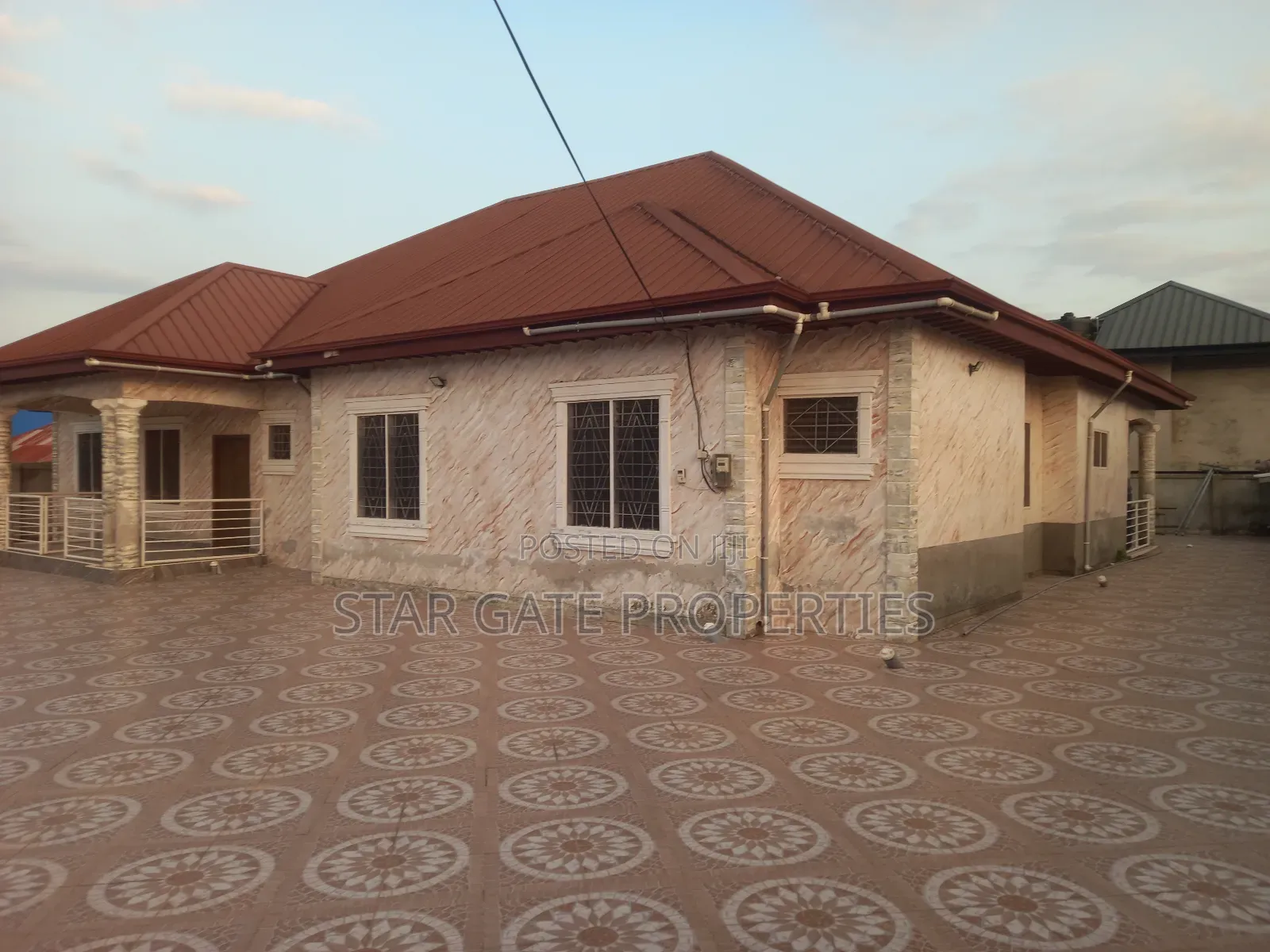 5bdrm House in Ejisu Akyawkrom., Kumasi Metropolitan for sale