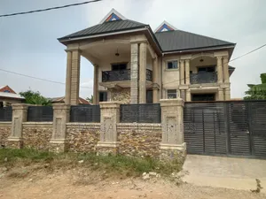 5bdrm House in Buoho, Kumasi Metropolitan for sale
