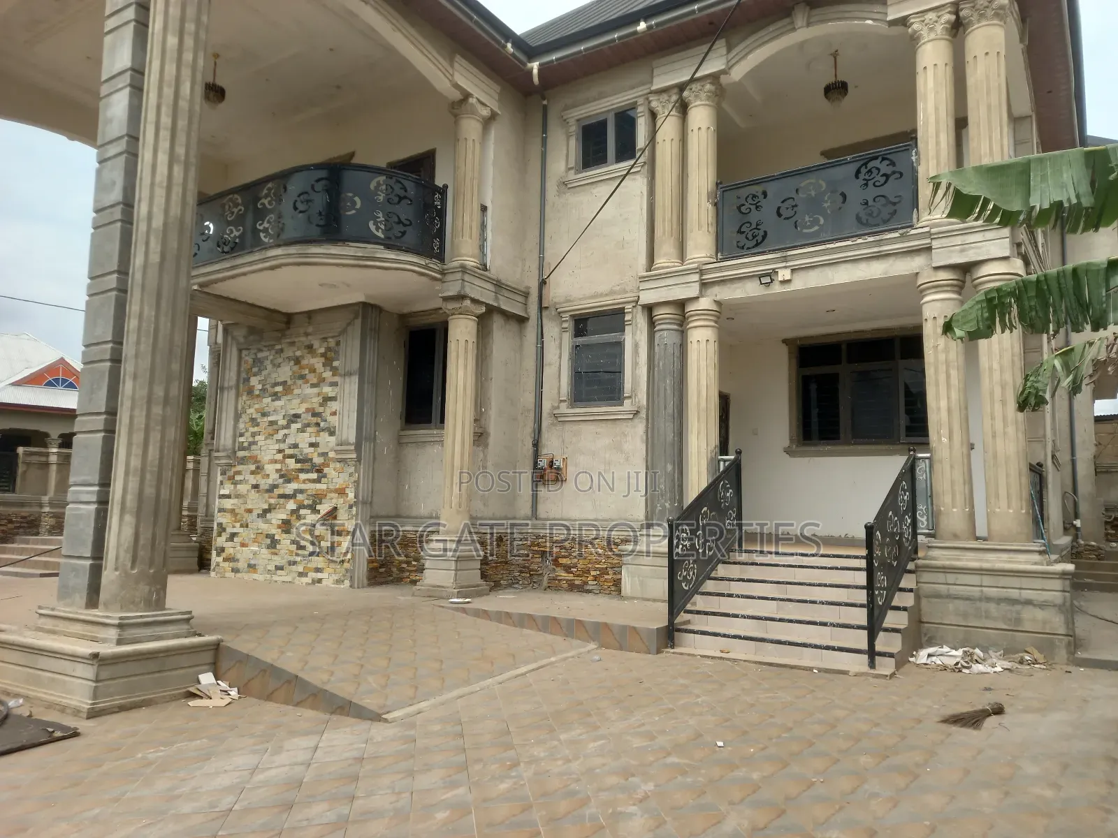 5bdrm House in Buoho, Kumasi Metropolitan for sale