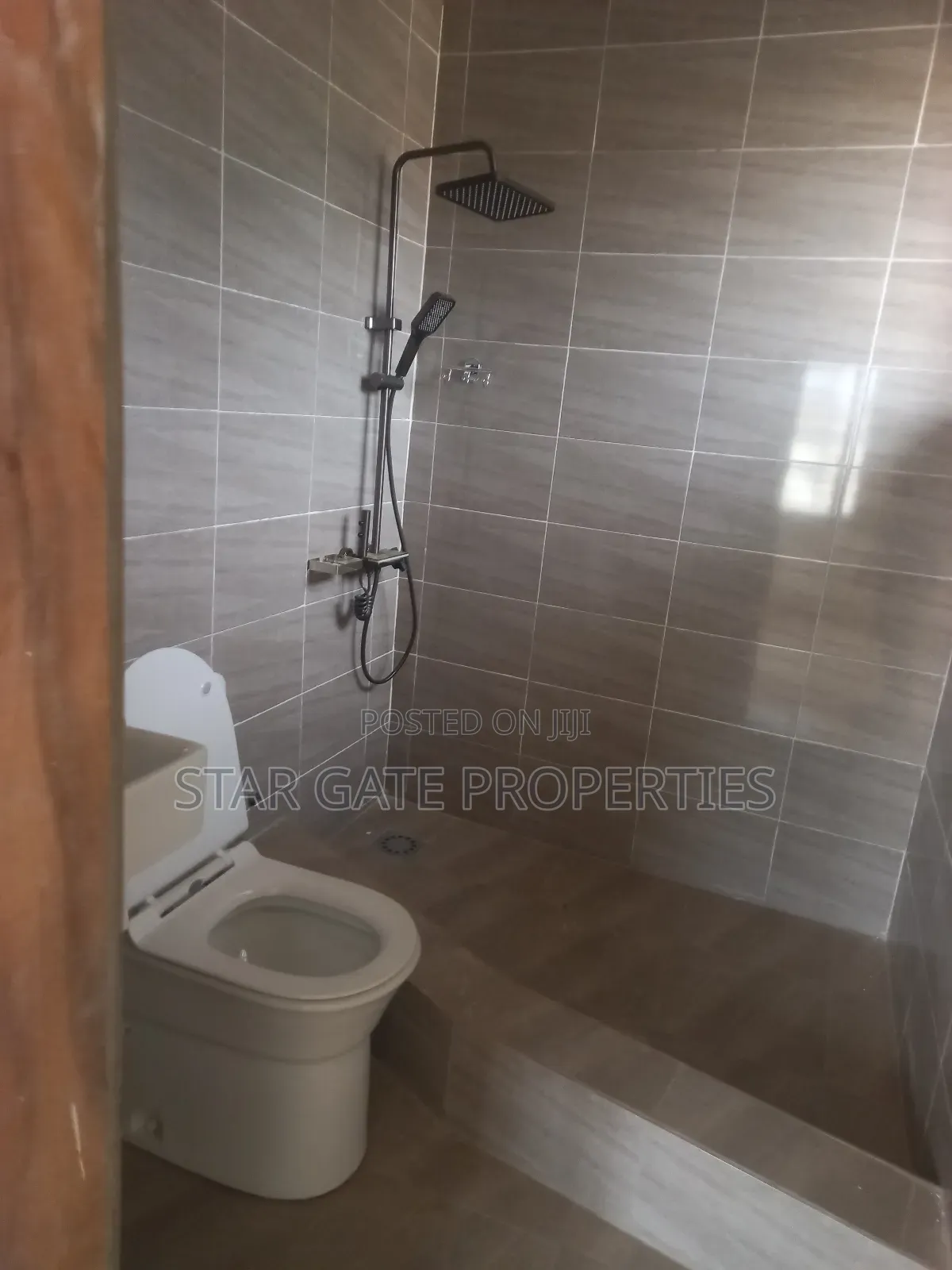 5bdrm House in Buoho, Kumasi Metropolitan for sale