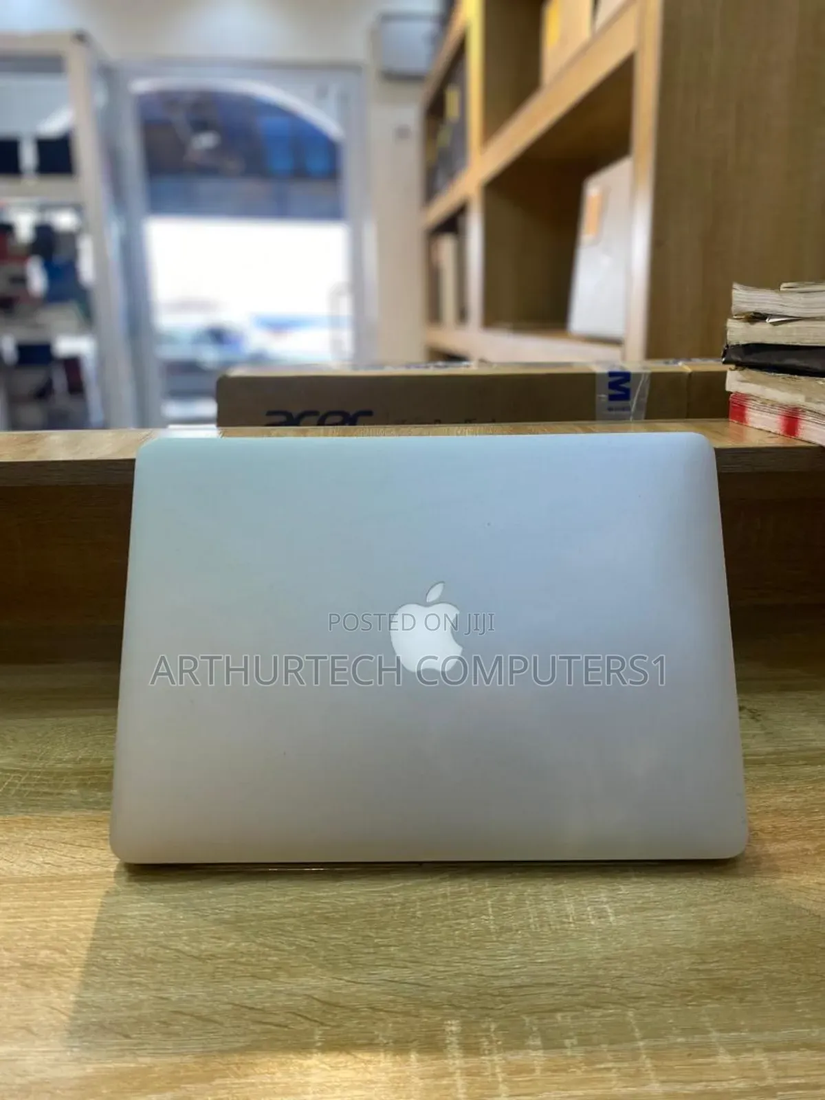 Laptop Apple MacBook Pro 2015 8GB Intel Core I5 SSD 256GB