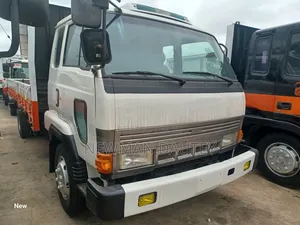 Kia Rhino 2001 White