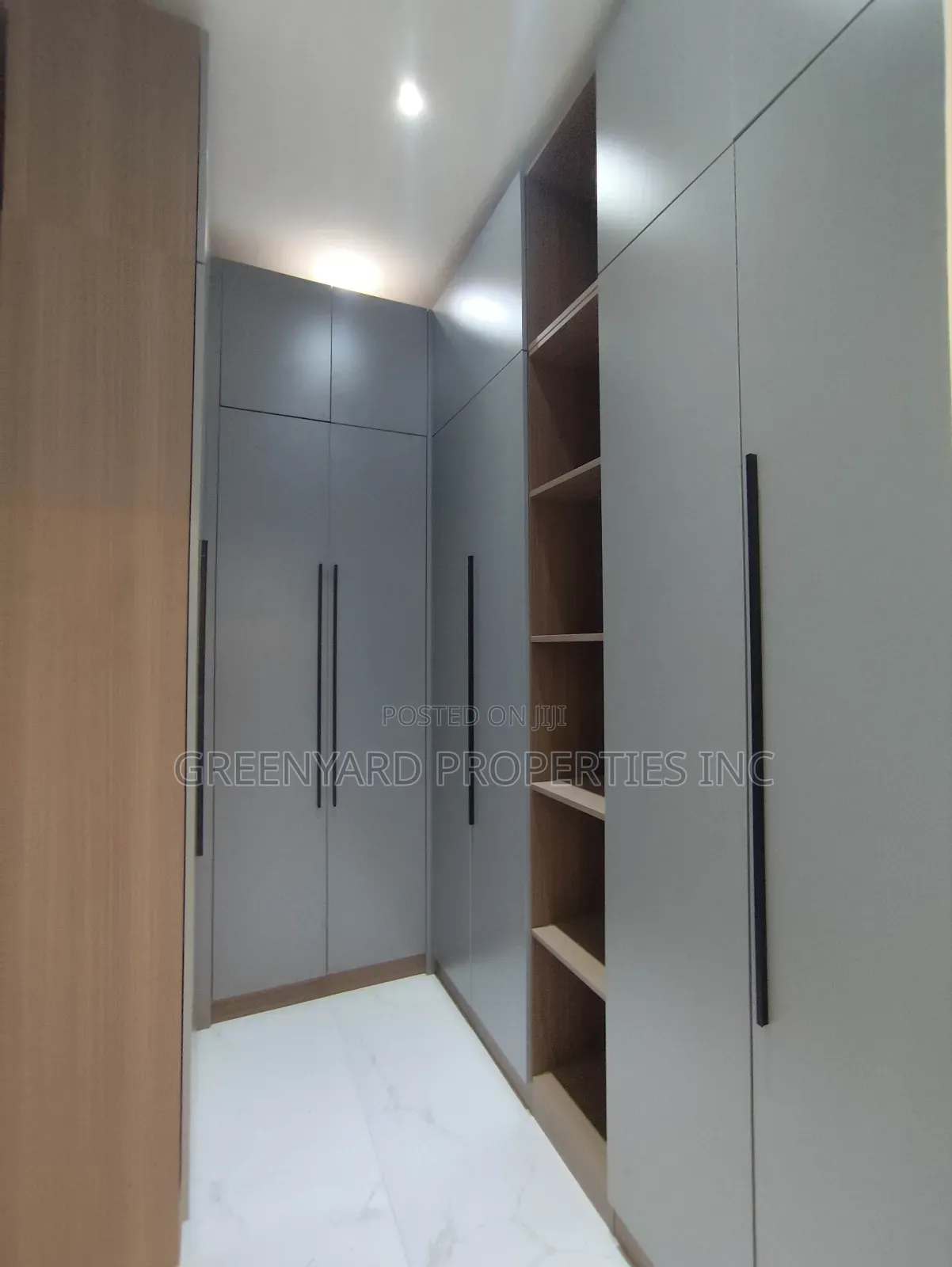 4bdrm House in Hills, East Legon for sale