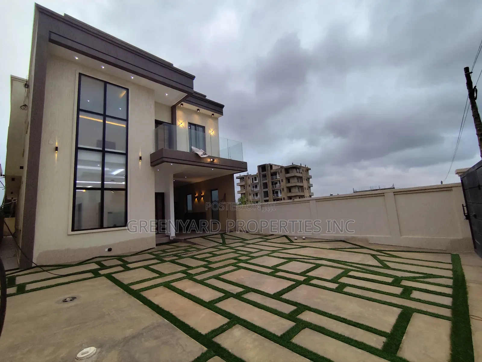 4bdrm House in Hills, East Legon for sale