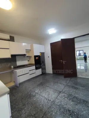 5bdrm Duplex in A&C, East Legon for rent