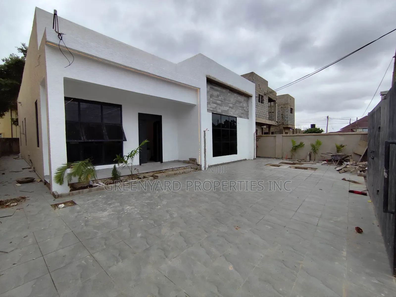 3bdrm House in Hills, East Legon for rent