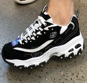 Sketchers Luxury Fashion Black White Sneakers