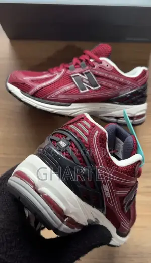 New Balance Luxury Cushion Lightweight Sneakers - Wine