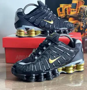 Nike Shox Tl Black/Gold Sneaker