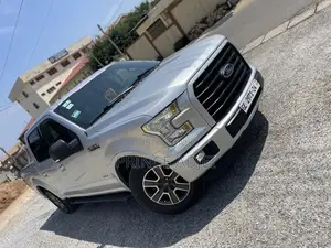 Ford F-150 XLT 4x2 Regular Cab Styleside 6.5 ft. box 122 in. WB 2016