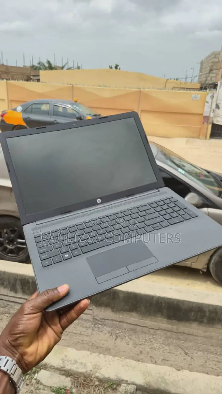 Laptop HP 255 G8 8GB Intel Core i7 HDD+SSD 256GB