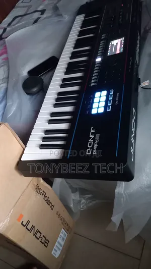 Roland Juno D6