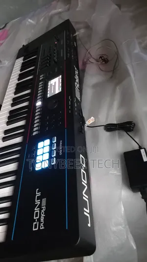 Roland Juno D6