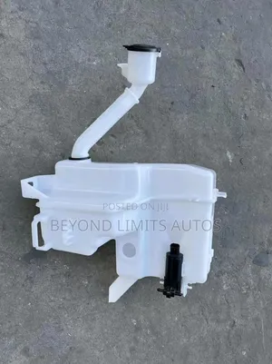 Toyota Highlander 2020,2021,2822,2023,2024 Wiper Bottle