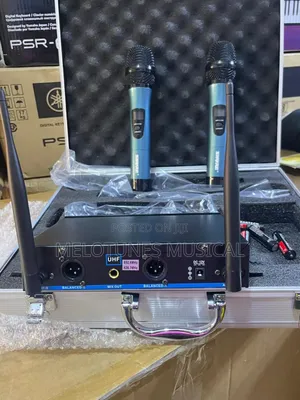 Shure Ut-282 Professional Wireless Microphone System.