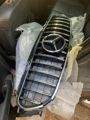 Mercedes-benz E300 Complete Front Grille Available