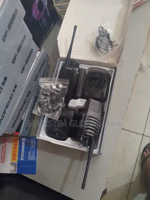 Baofeng 777s Walkie Talkie With Earpiece