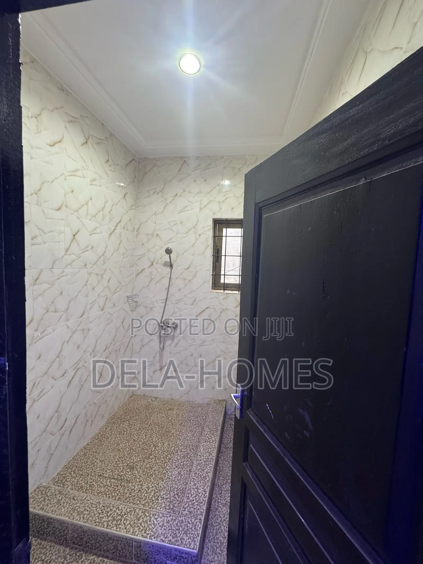 2bdrm Apartment in 300, Lake Side Estate for rent