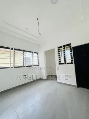 4bdrm House in Community 24, Tema Metropolitan for sale