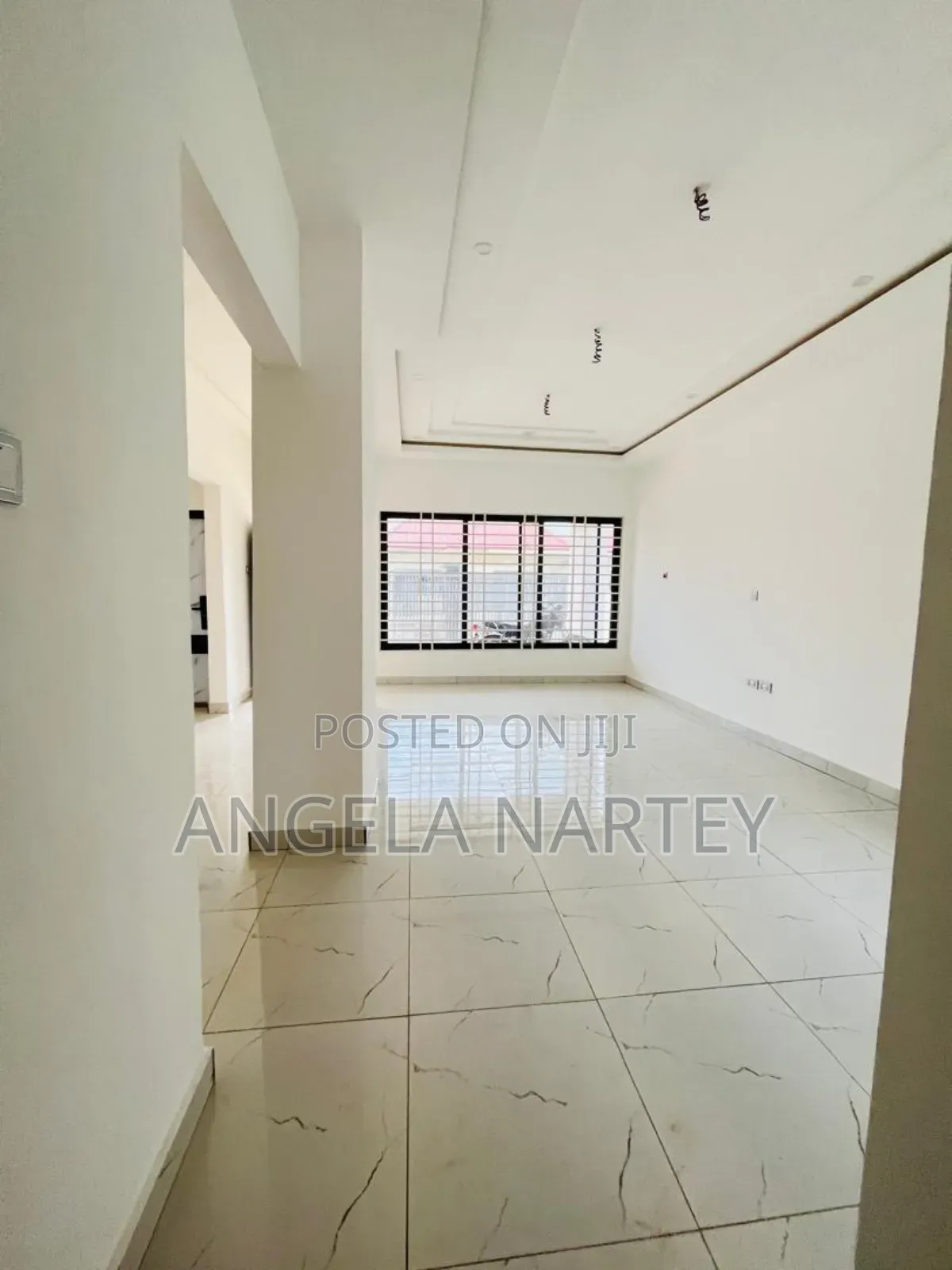 4bdrm House in Community 24, Tema Metropolitan for sale