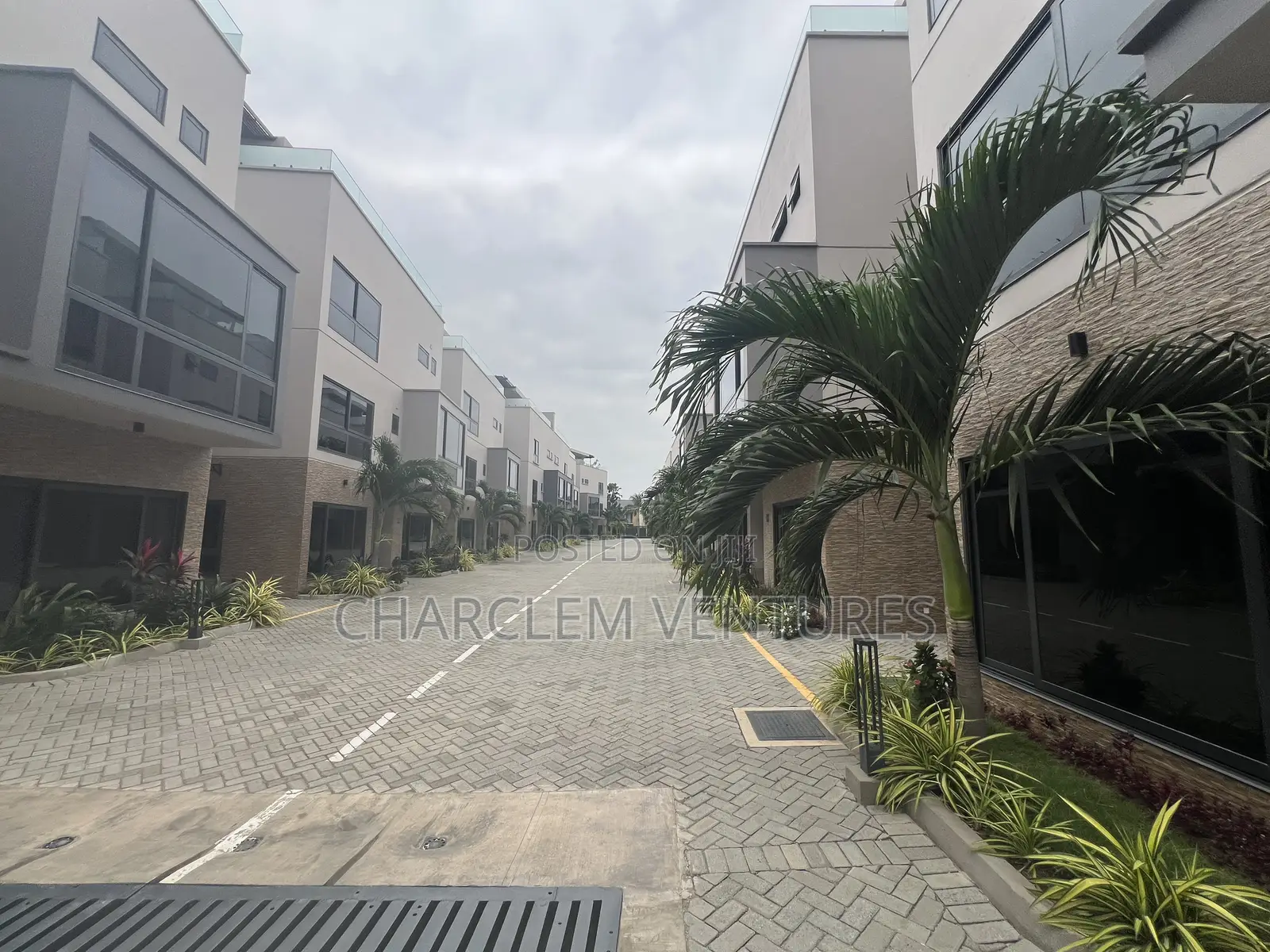 3bdrm Townhouse/Terrace in Charclem Ventures, Roman Ridge for sale