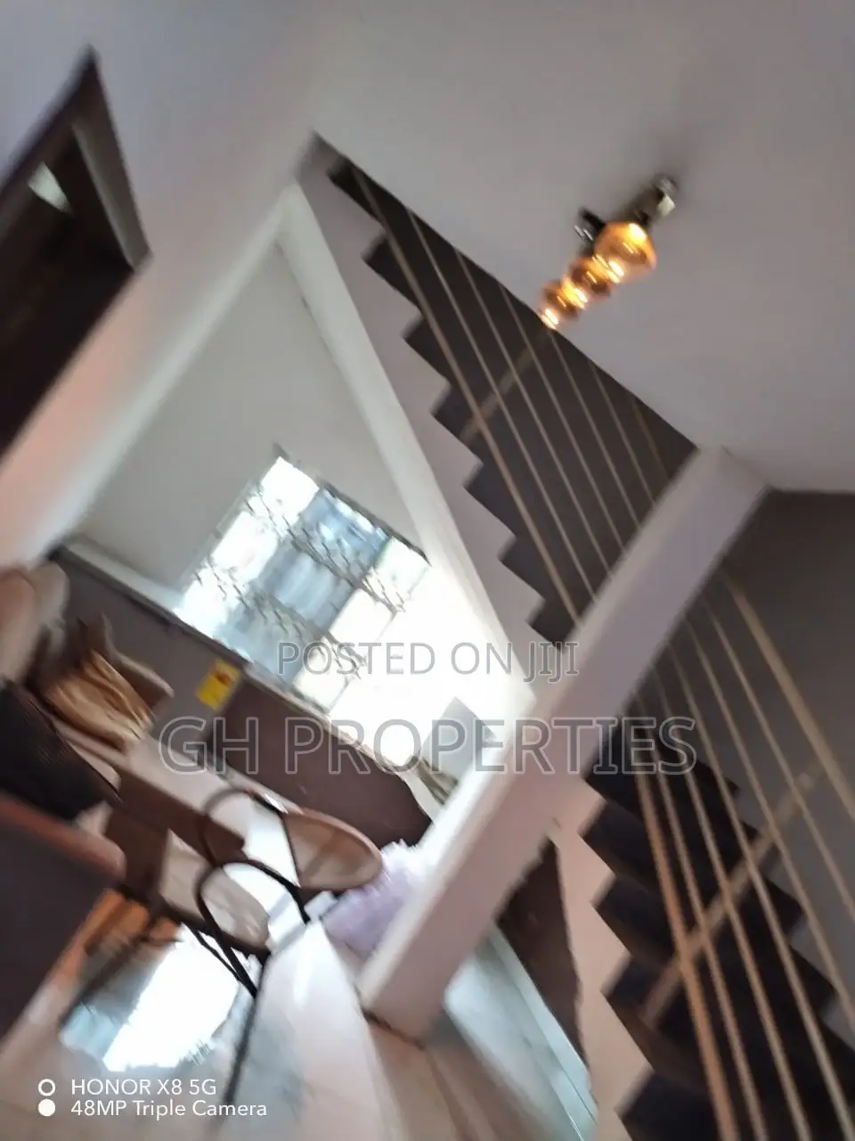 7bdrm House in Anwomaso Domiabra, Kumasi Metropolitan for sale