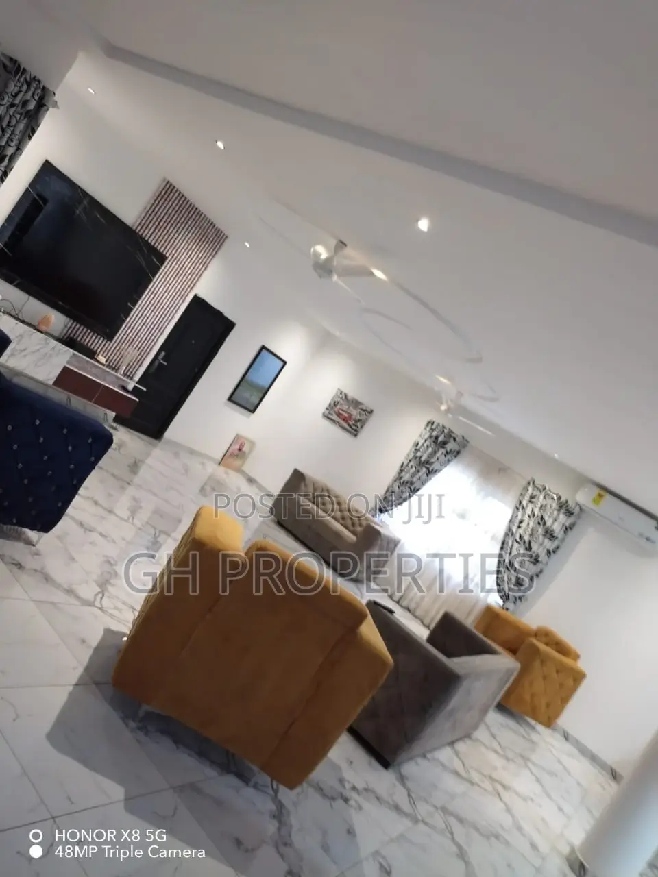 7bdrm House in Anwomaso Domiabra, Kumasi Metropolitan for sale