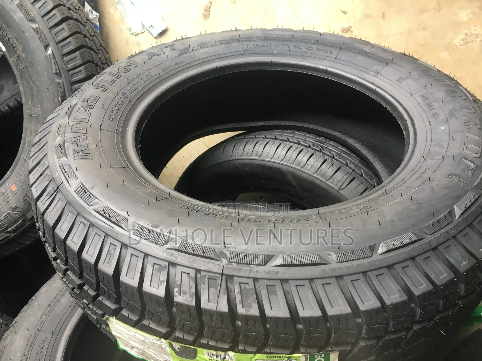 Quality Tyre 215/70r16