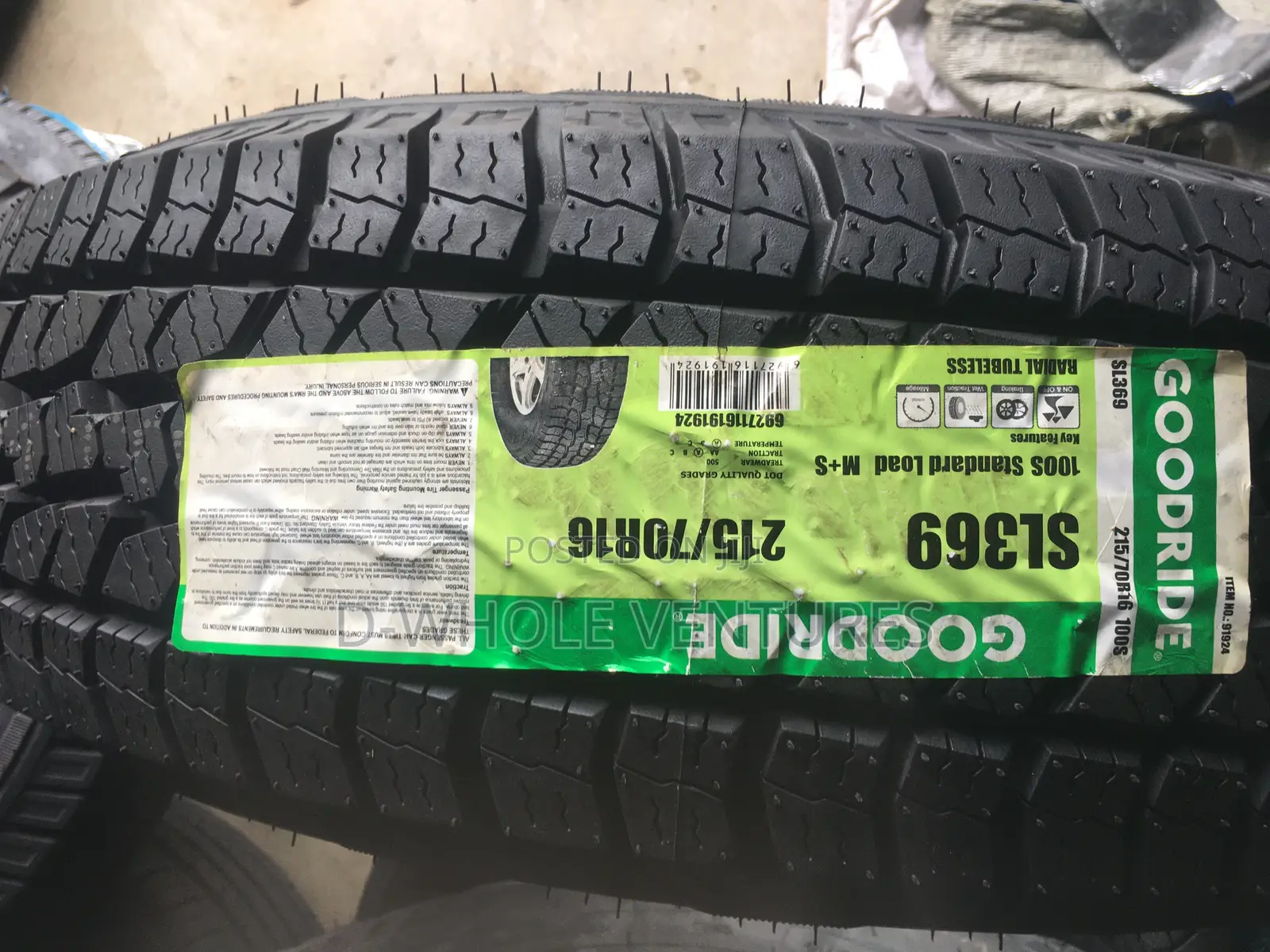 Quality Tyre 215/70r16