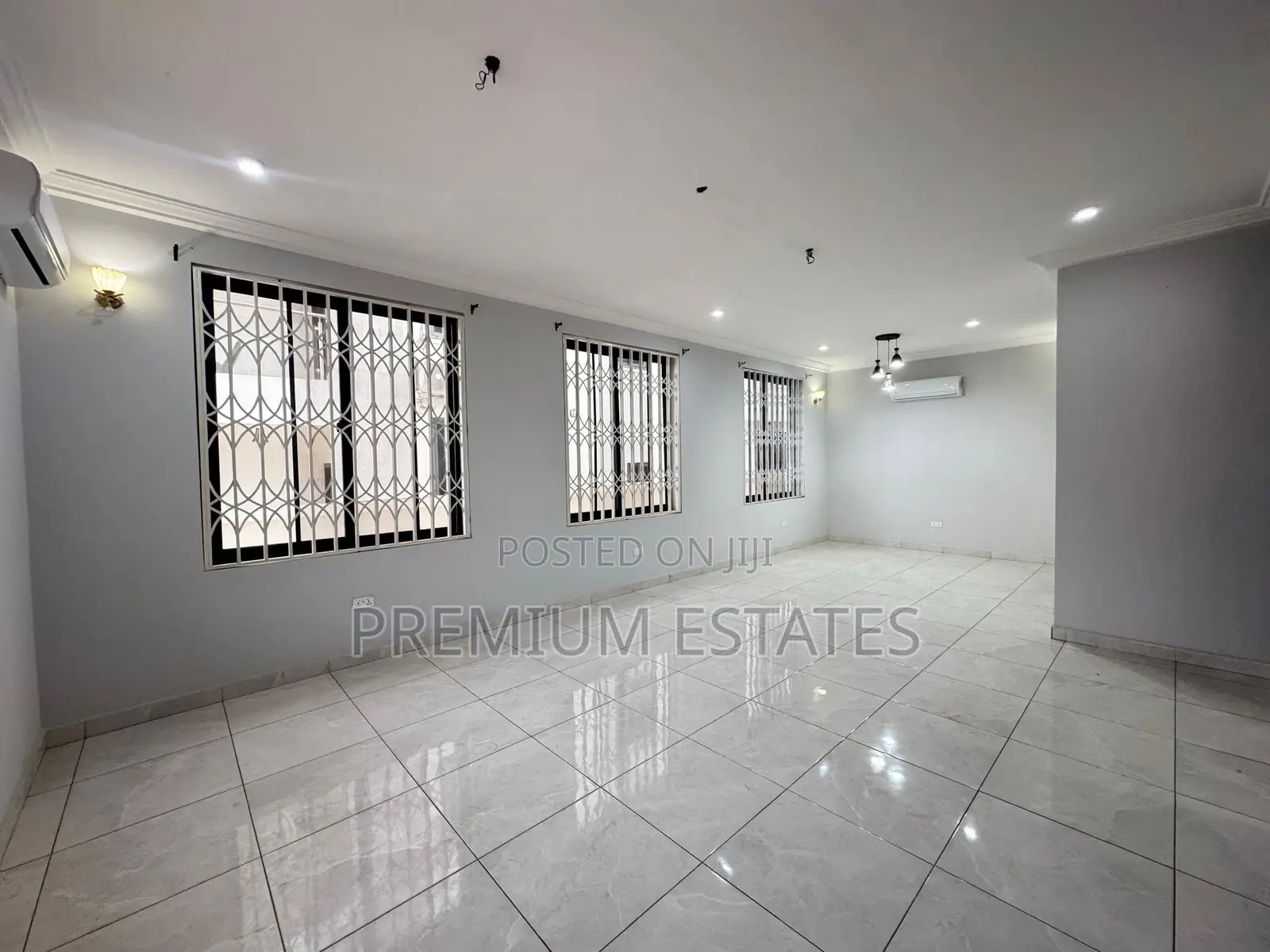 4bdrm Townhouse / Terrace in East Legon for rent