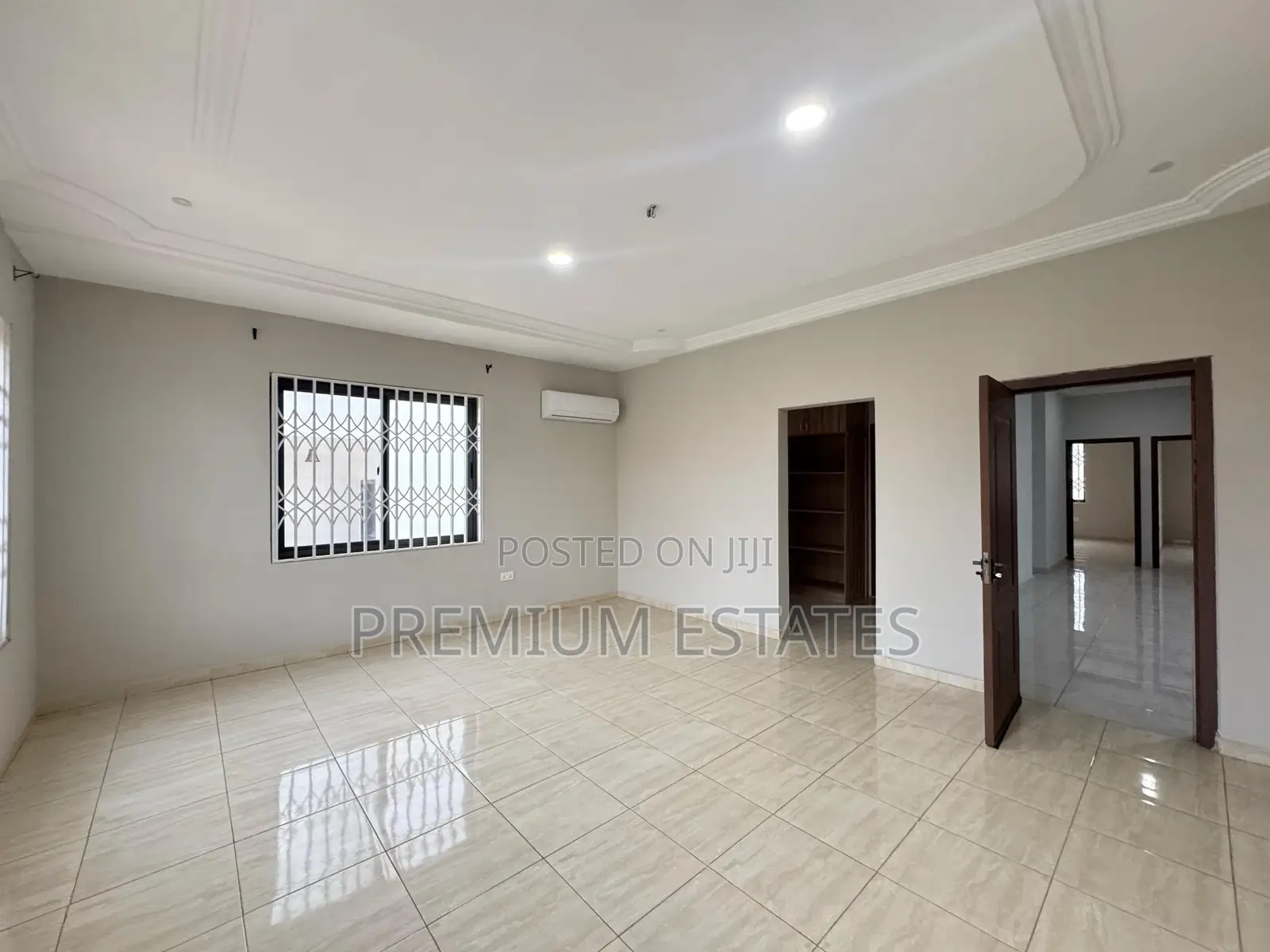 4bdrm Townhouse / Terrace in East Legon for rent