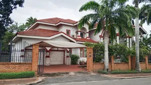 10bdrm Bungalow in Trassaco, Adjiriganor for sale