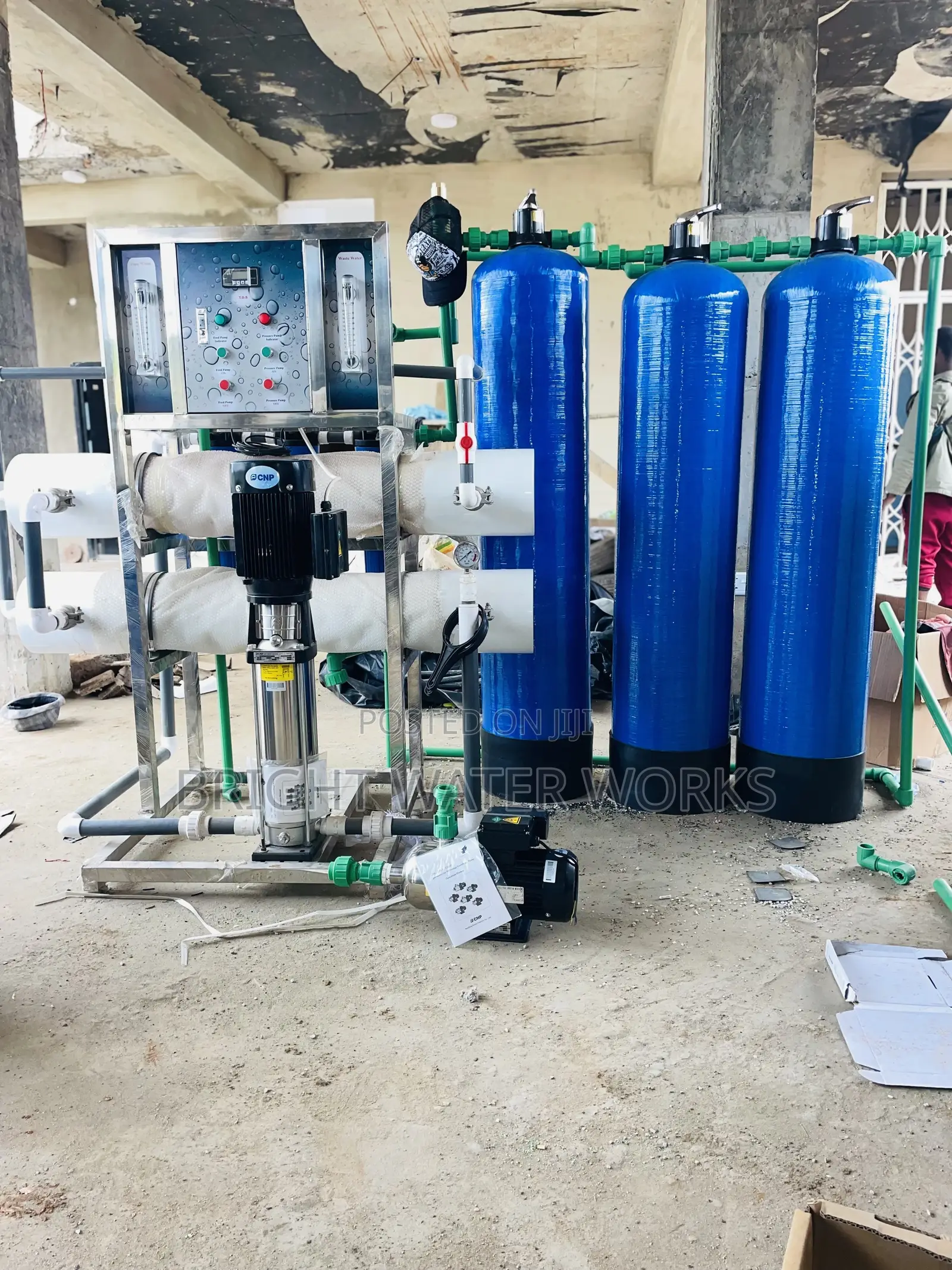 R O Machine ( Water Treatment Machine