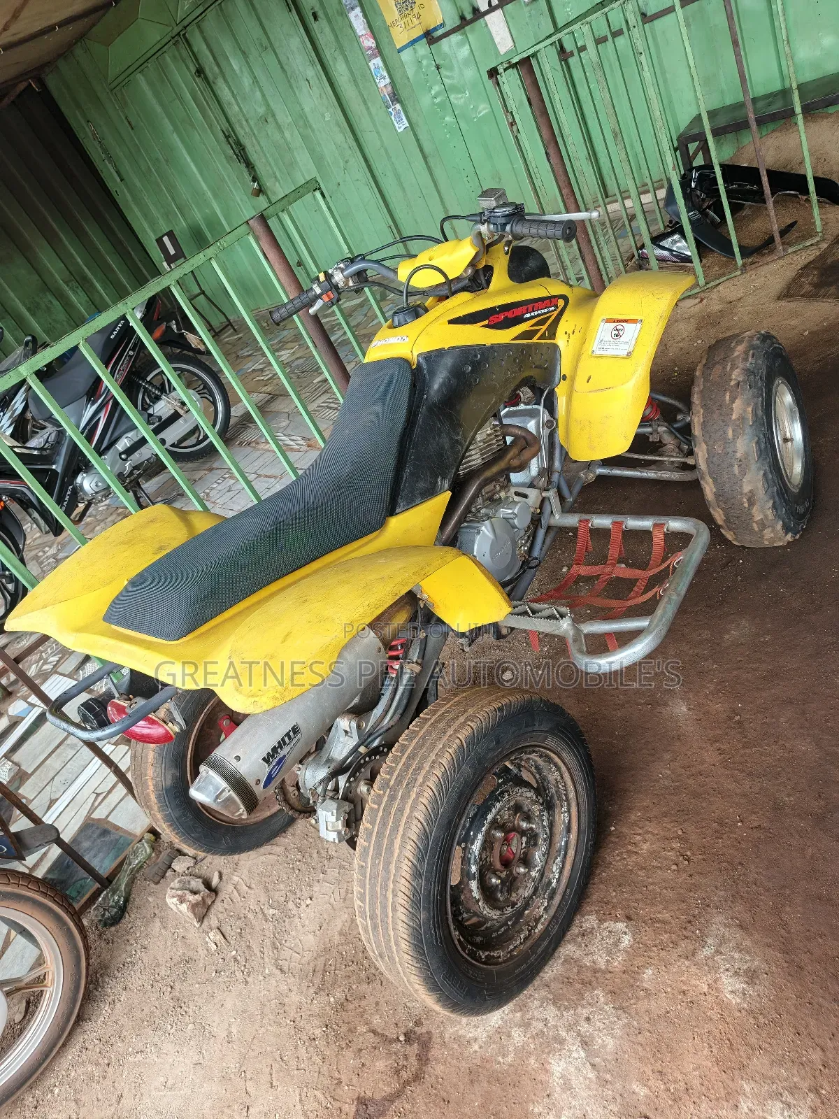 Honda 2018 Yellow