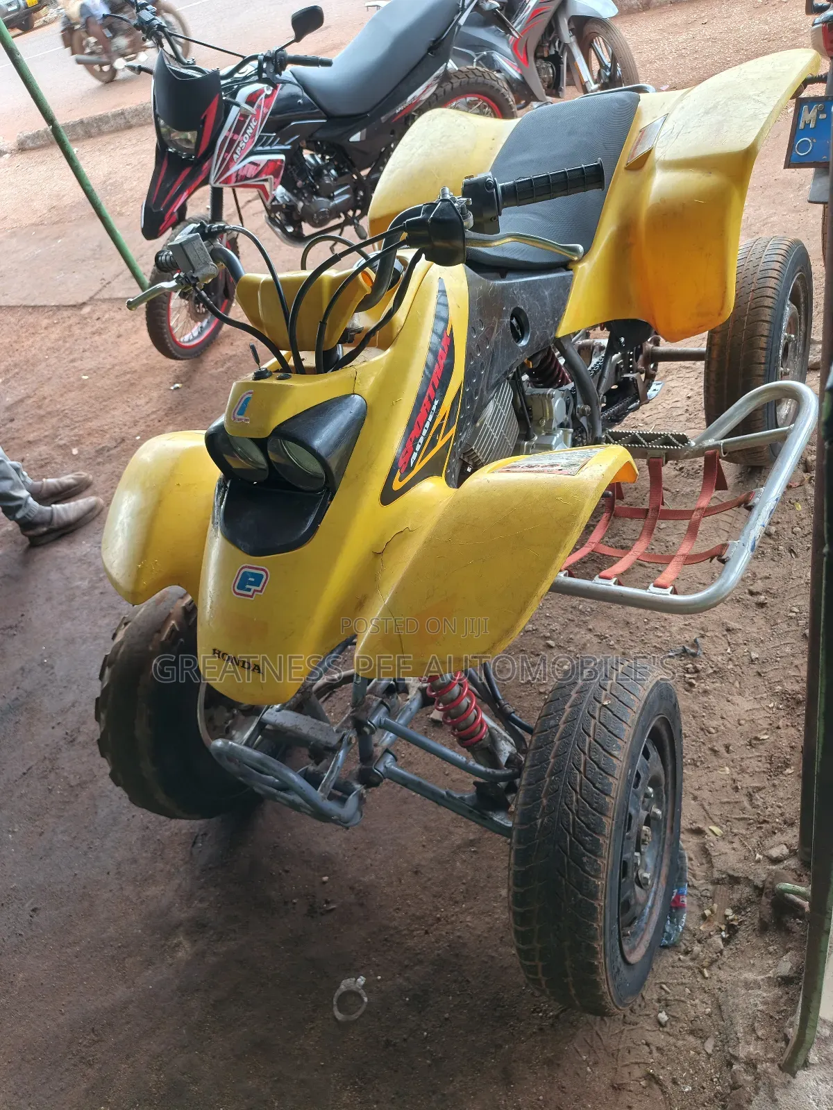 Honda 2018 Yellow