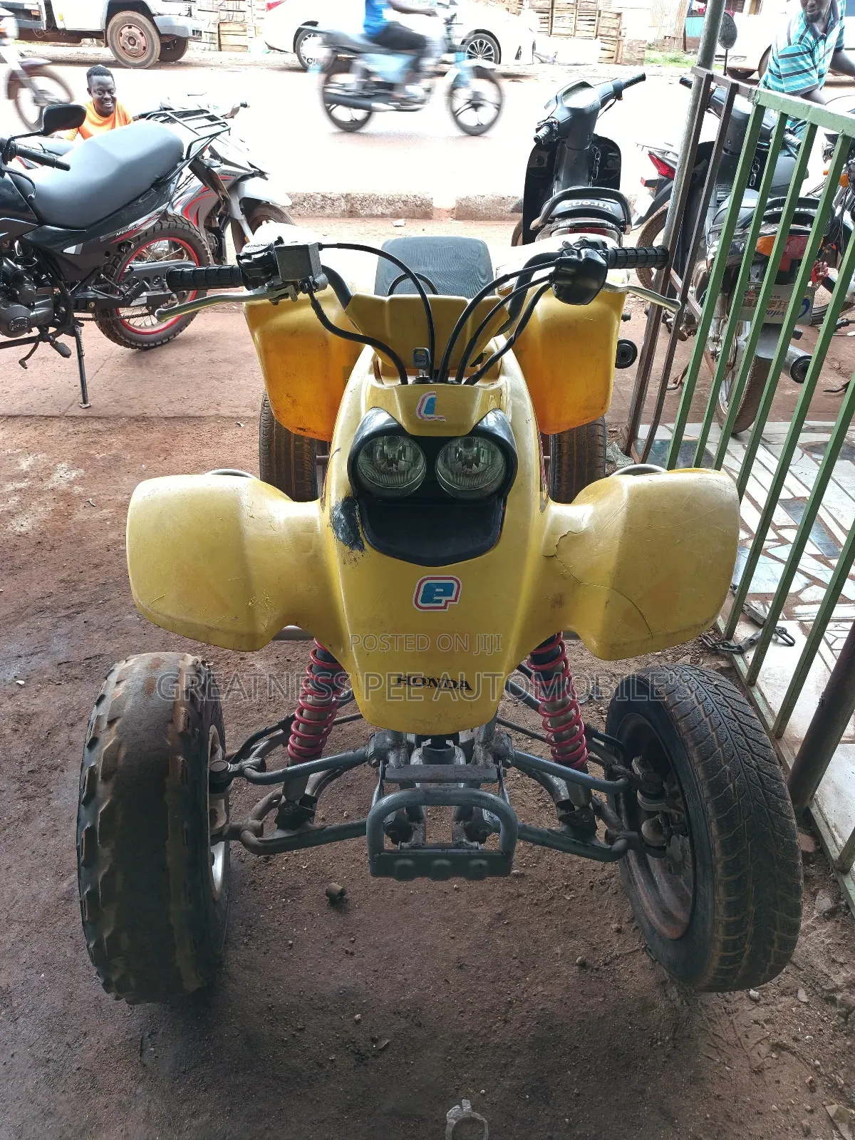 Honda 2018 Yellow