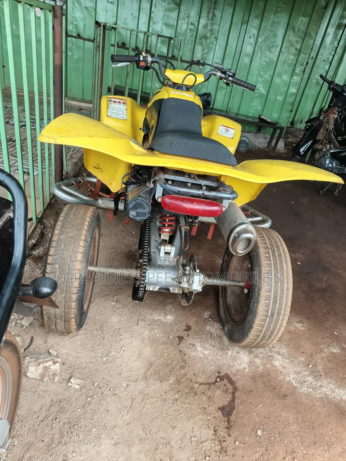 Honda 2018 Yellow