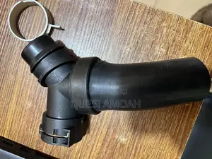 Ford F150 Water Tank Radiator Hose ( Br3z8566a)