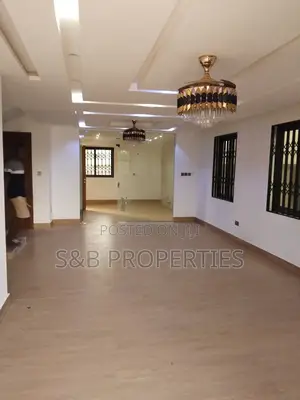 5bdrm House in Ashomang Estate for sale