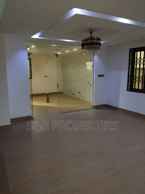 5bdrm House in Ashomang Estate for sale