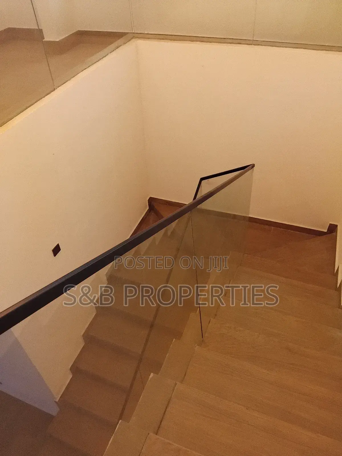 5bdrm House in Ashomang Estate for sale