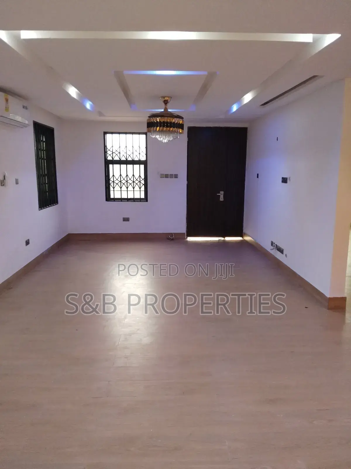 5bdrm House in Ashomang Estate for sale