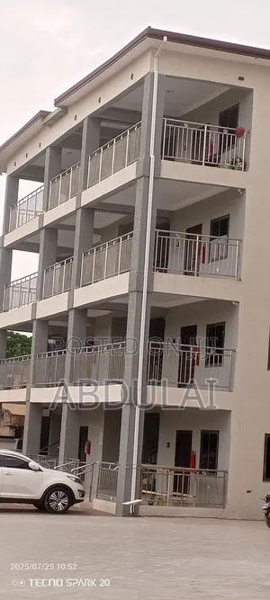 3bdrm Apartment in Abu Abdulai Property, Pillar 2 for rent