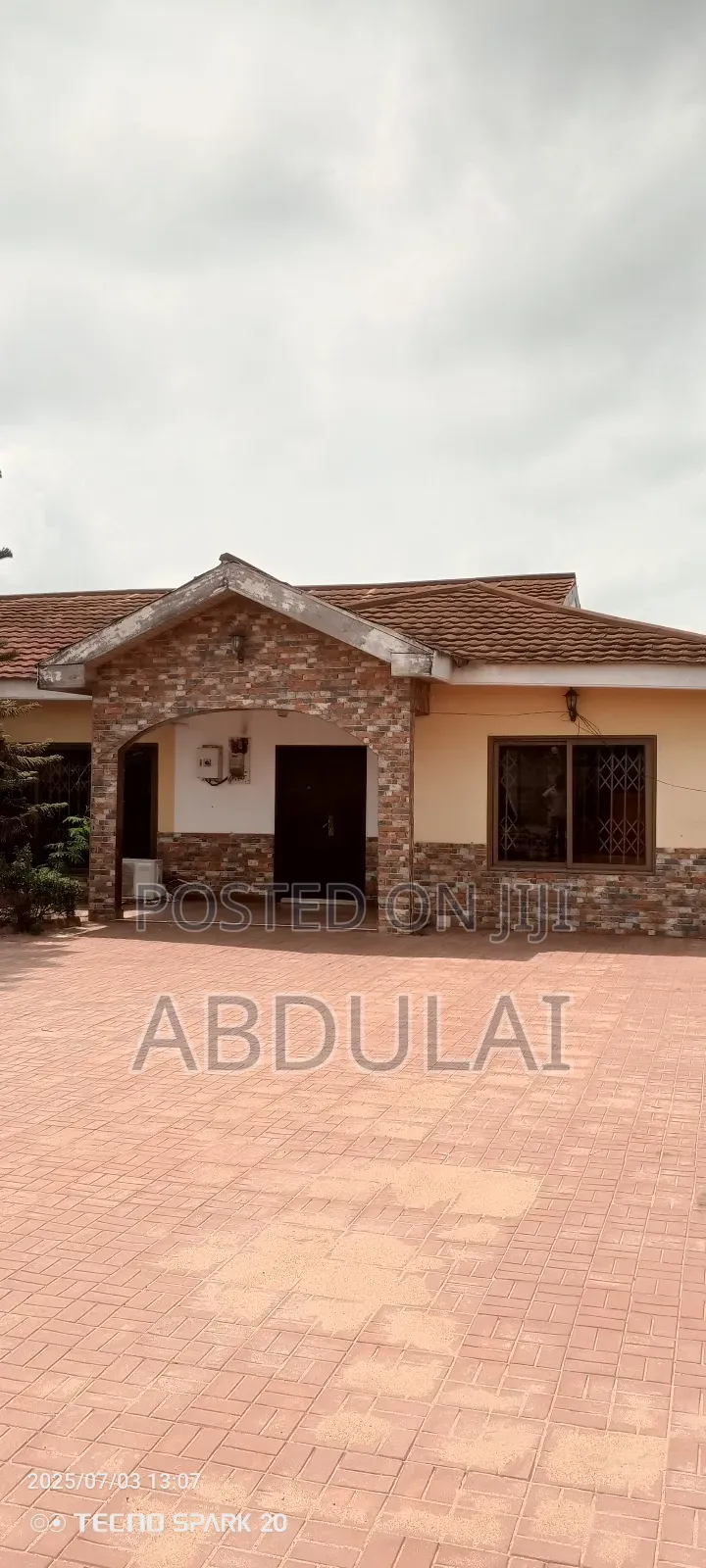 5bdrm House in Abu Abdulai, East Legon for rent