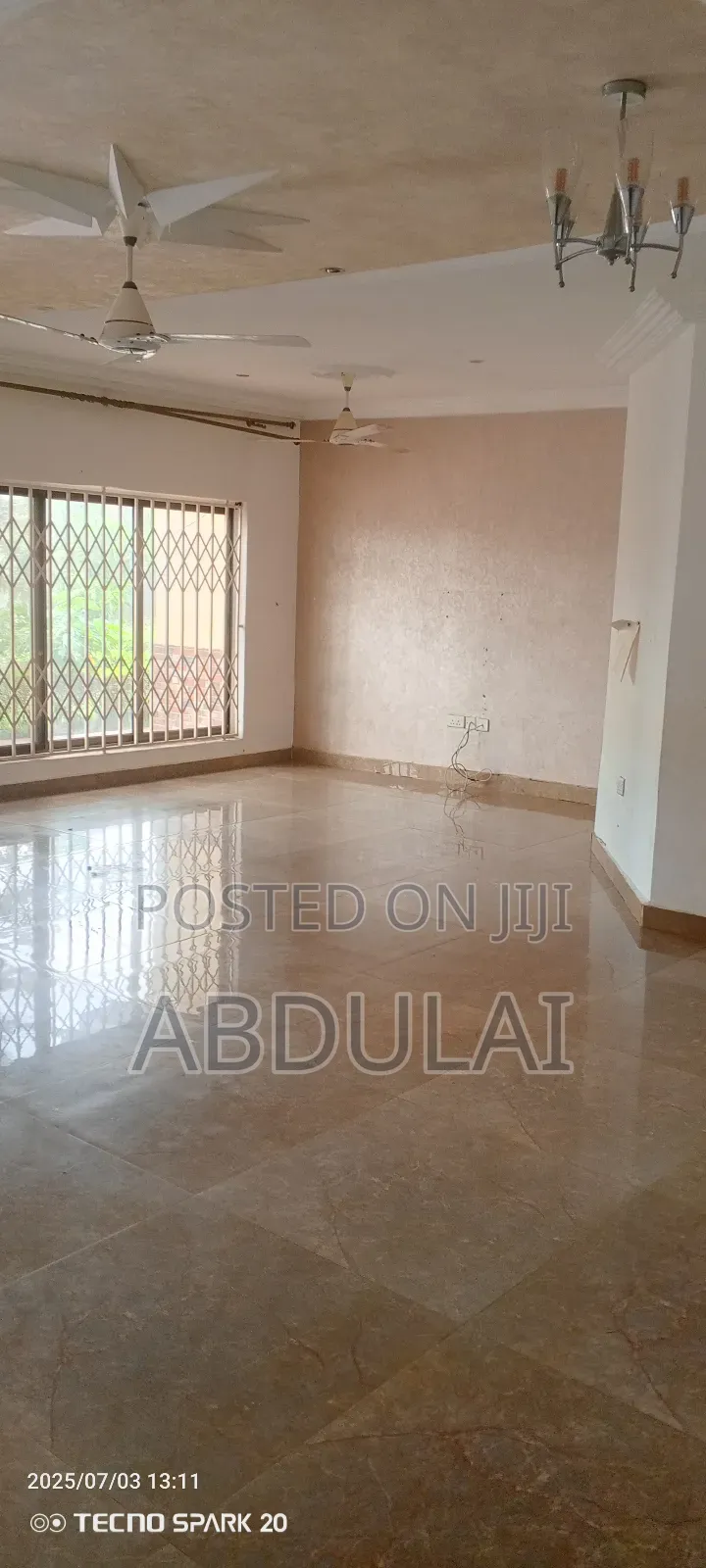 5bdrm House in Abu Abdulai, East Legon for rent