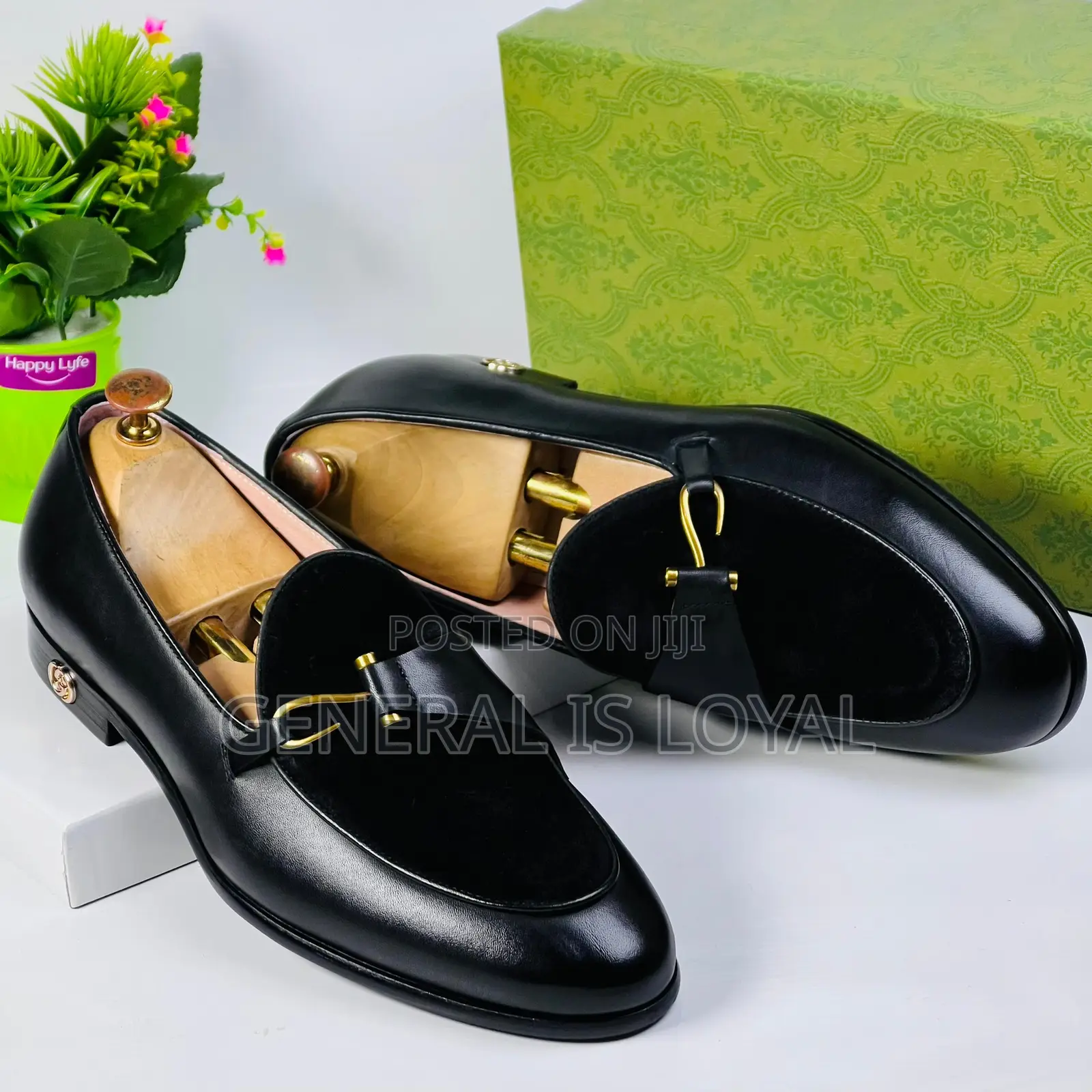Gucci Black Suede and Leather Mens Shoe