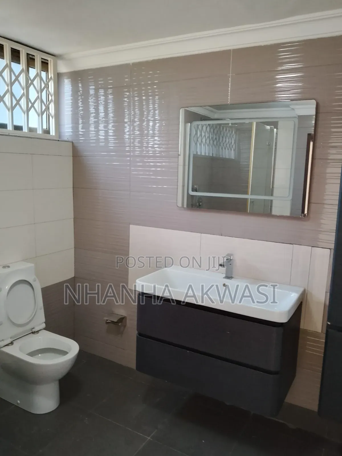 4bdrm House in Tema Community 6 for rent