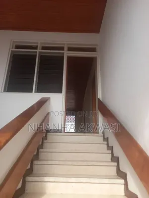 6bdrm House in Community 3, Tema Metropolitan for rent